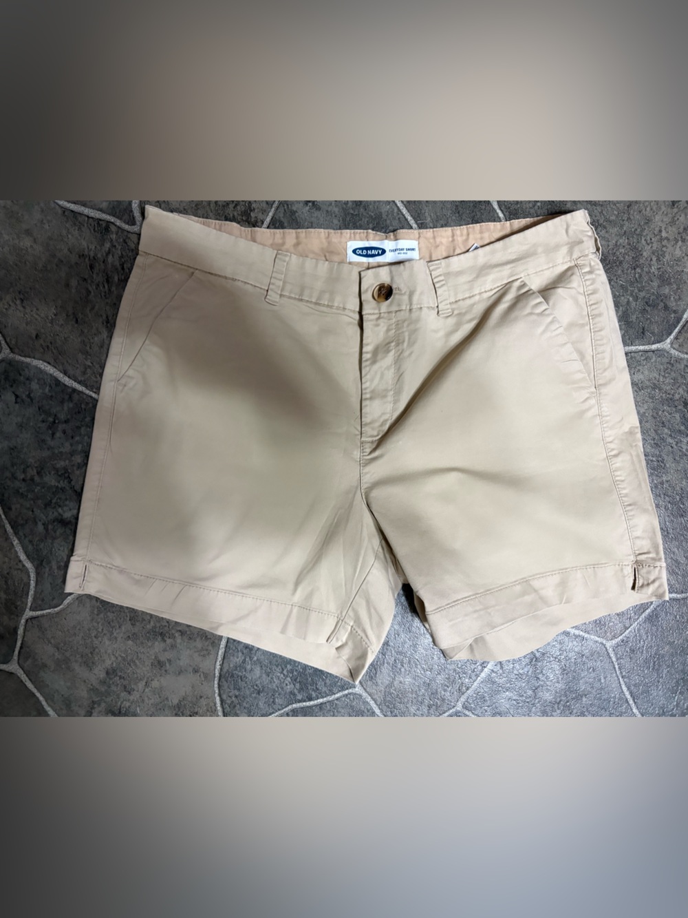 Old Navy Women's Beige Chino Shorts